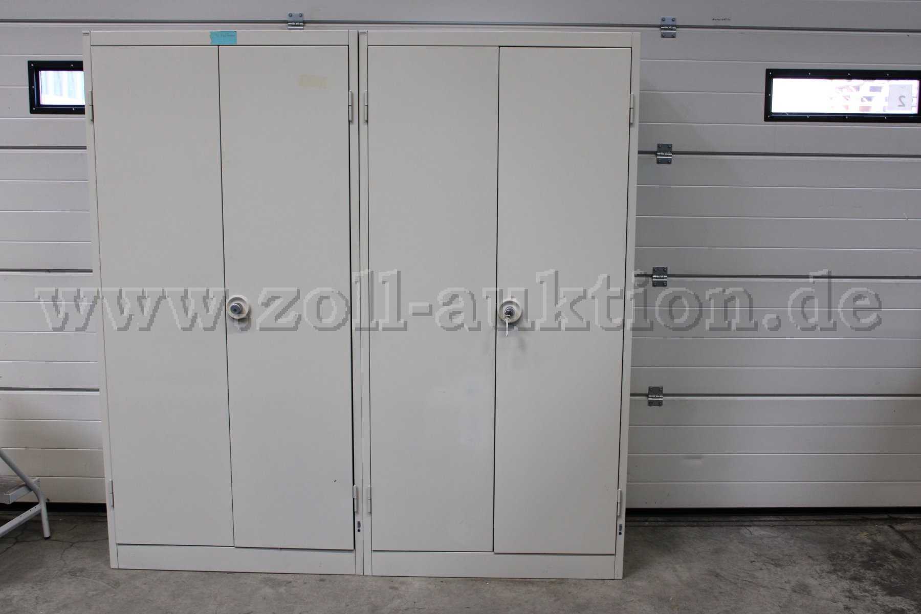 2 armoires en acier du fabricant Mauser, occasion