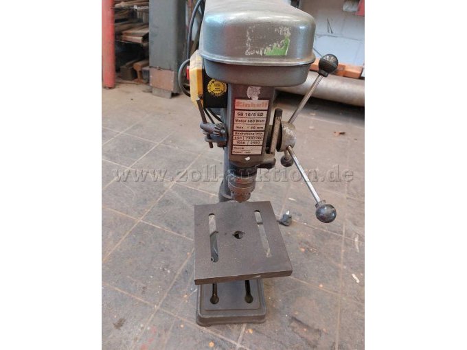 Bohrmaschine Einhell in der Frontansicht