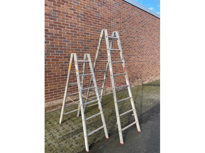 2 Stehleitern