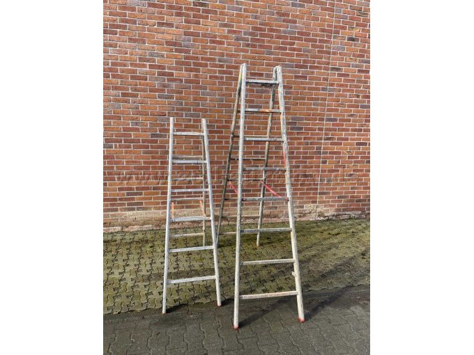 2 Stehleitern