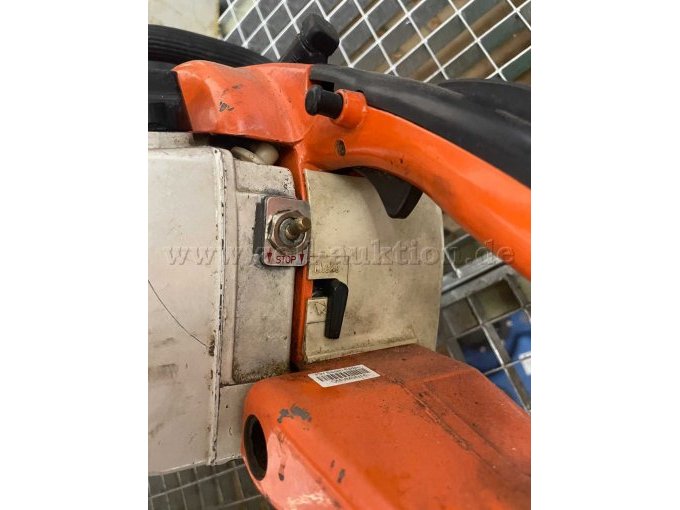 Säge 2 Zündunterbrechung und Bedieneinheiten