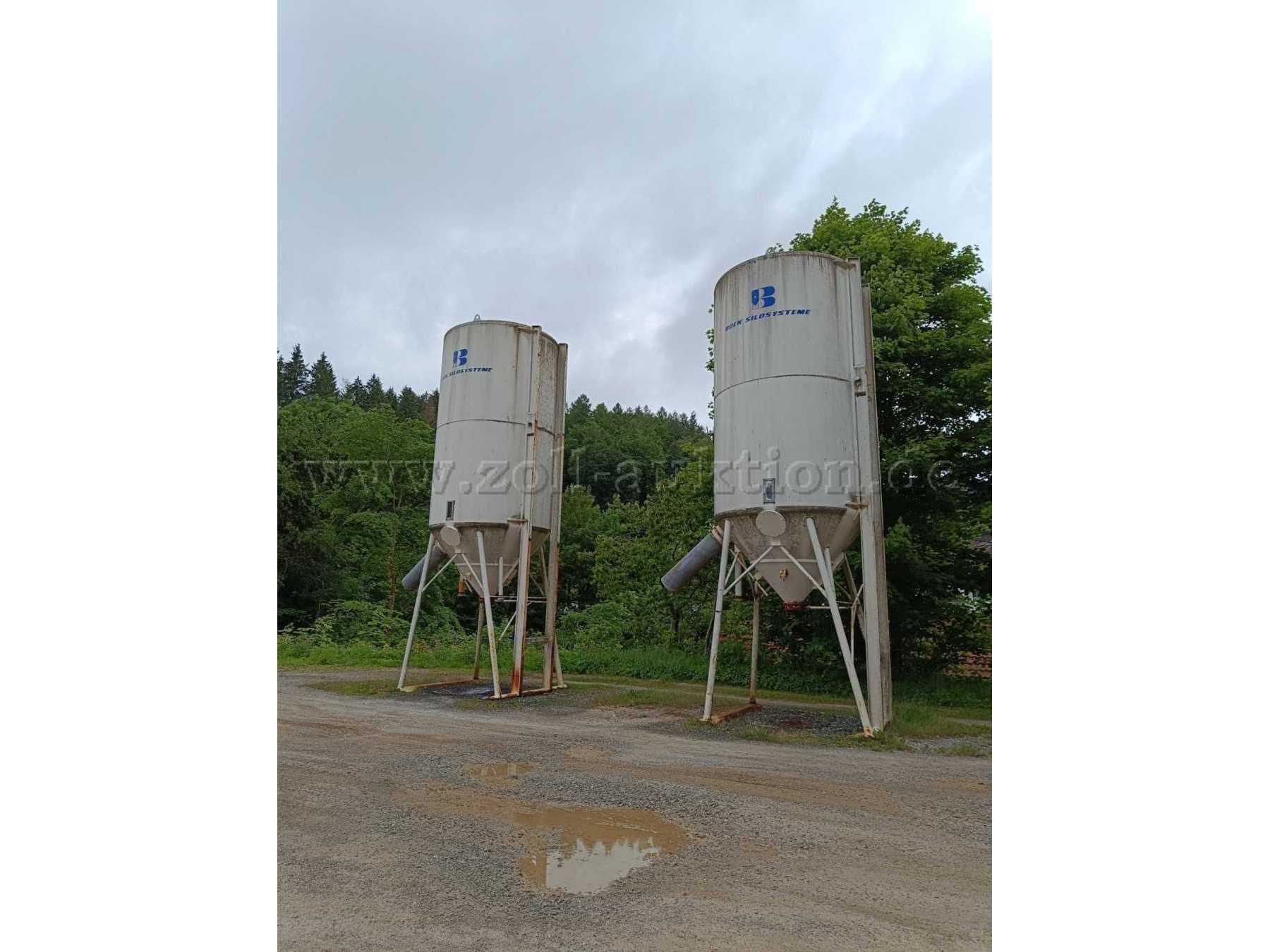 Gesamtansicht beide Silos