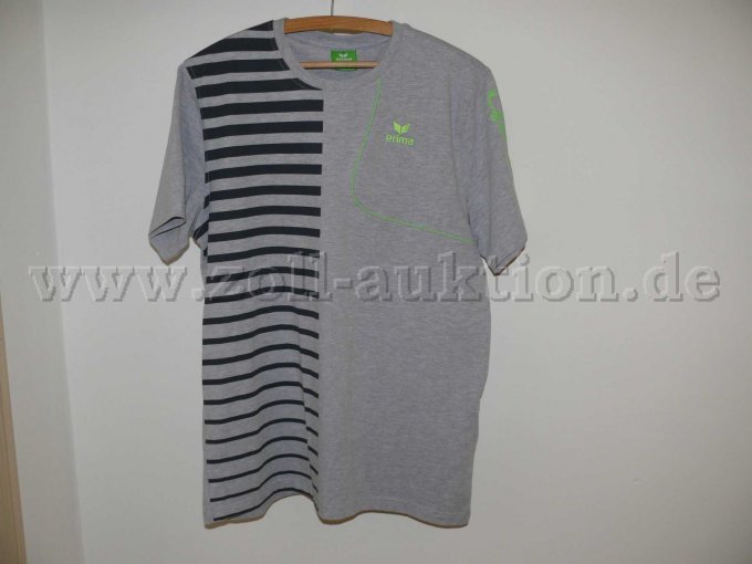 T-Shirt von vorn T-Shirt von vorn