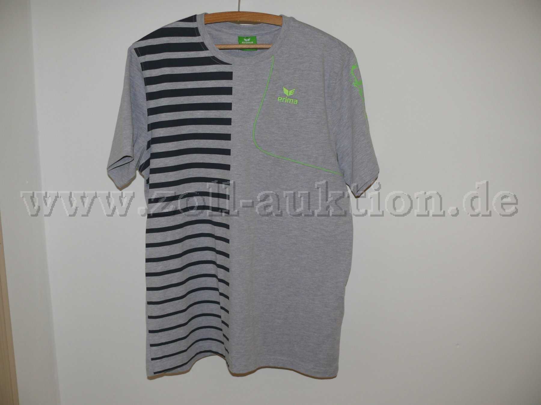 T-Shirt von vorn