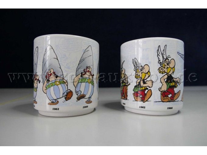 Tassen "Das gallische Dorf des Asterix", Gesamtansicht von der Mitte