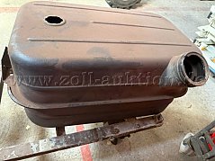 Tank außen mit Stutzen