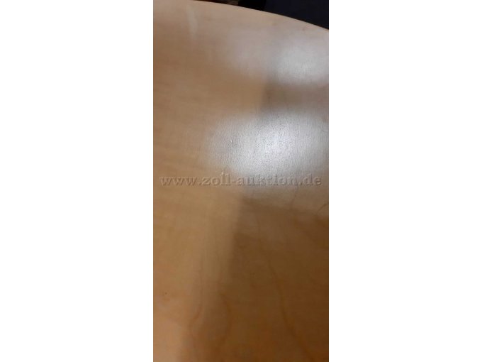 Detailansicht Kratzer auf Sitzfläche