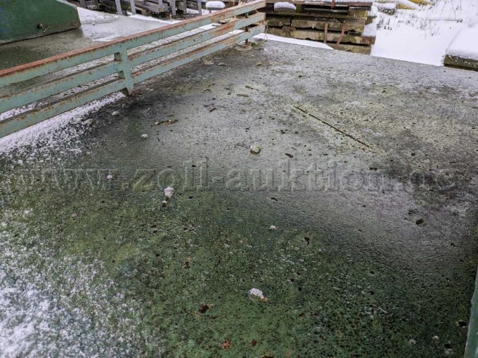 Nahansicht mit Netz und Platte