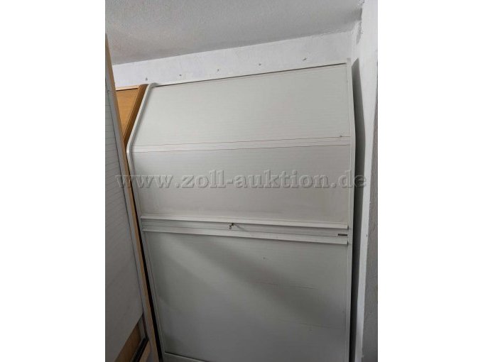 Schrank 2, geschlossen