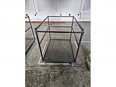 Transportcontainer 2 von vorne