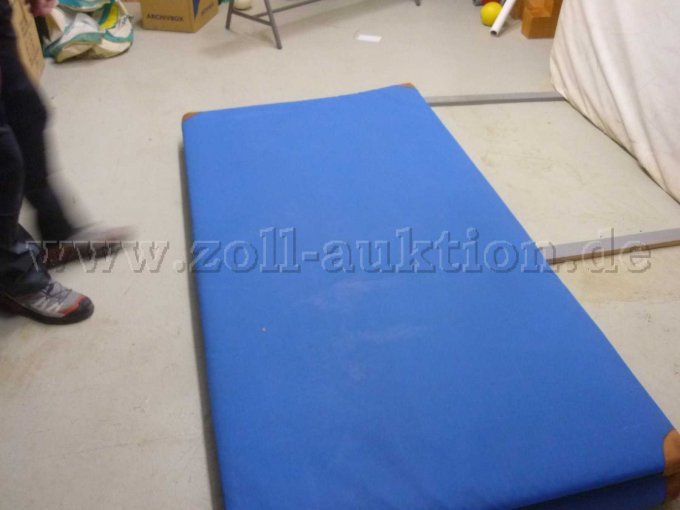 Turnmatte 2 ohne Riss im Bezug