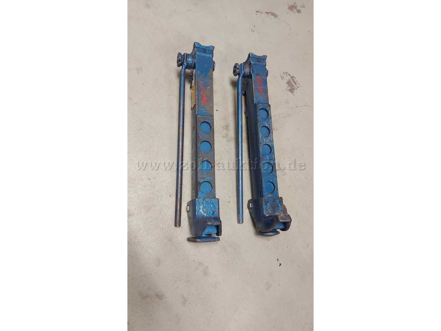 Zwei mal Weber hydraulische Winde liegend