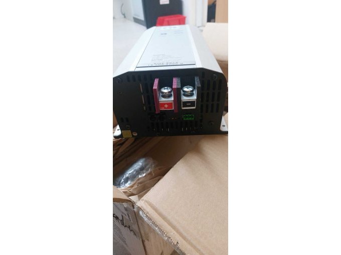 Seitenansicht mit Polen