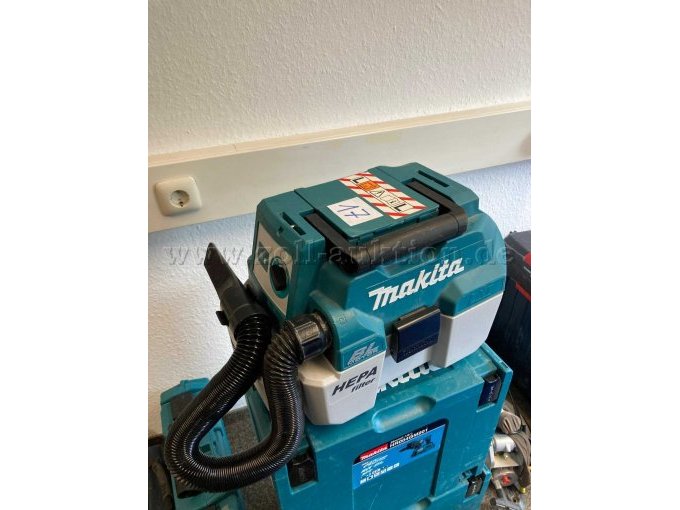 Makita Industriestaubsauger DVC 750