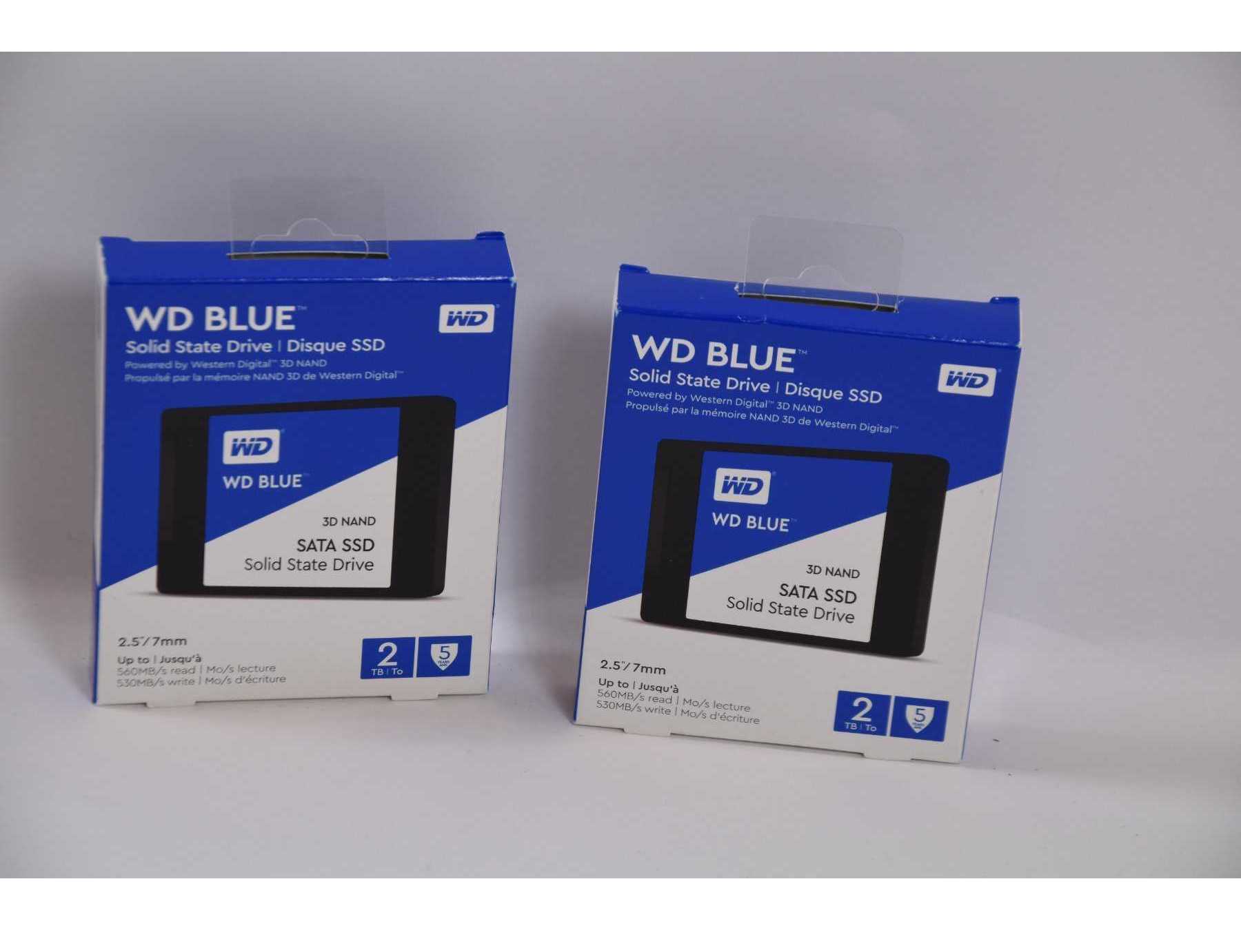 2 „Western Digital“ Blue 2TB 3D NAND SATA SSD