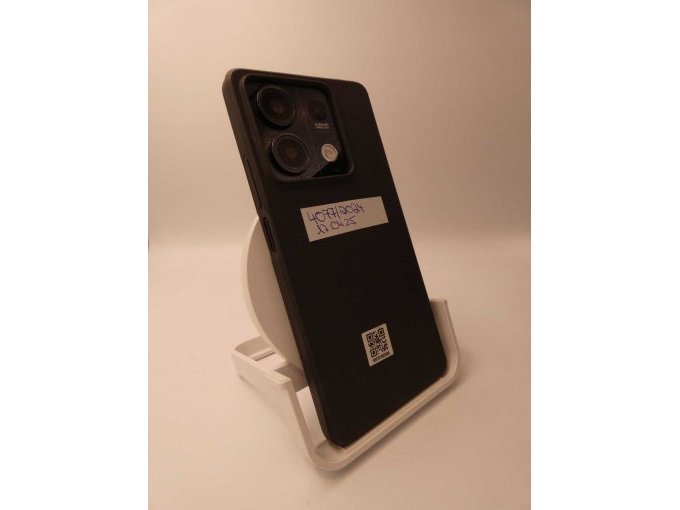 Xiaomi Note 13_ Ansicht auf Rückseite mit Schutzhülle