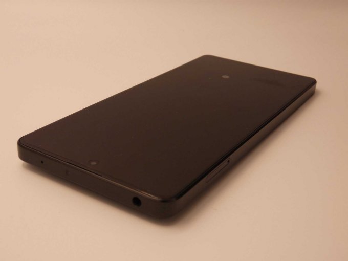 Xiaomi Note 13_ Ansicht auf oberen Rand/ obere linke Ecke/ linker Rand