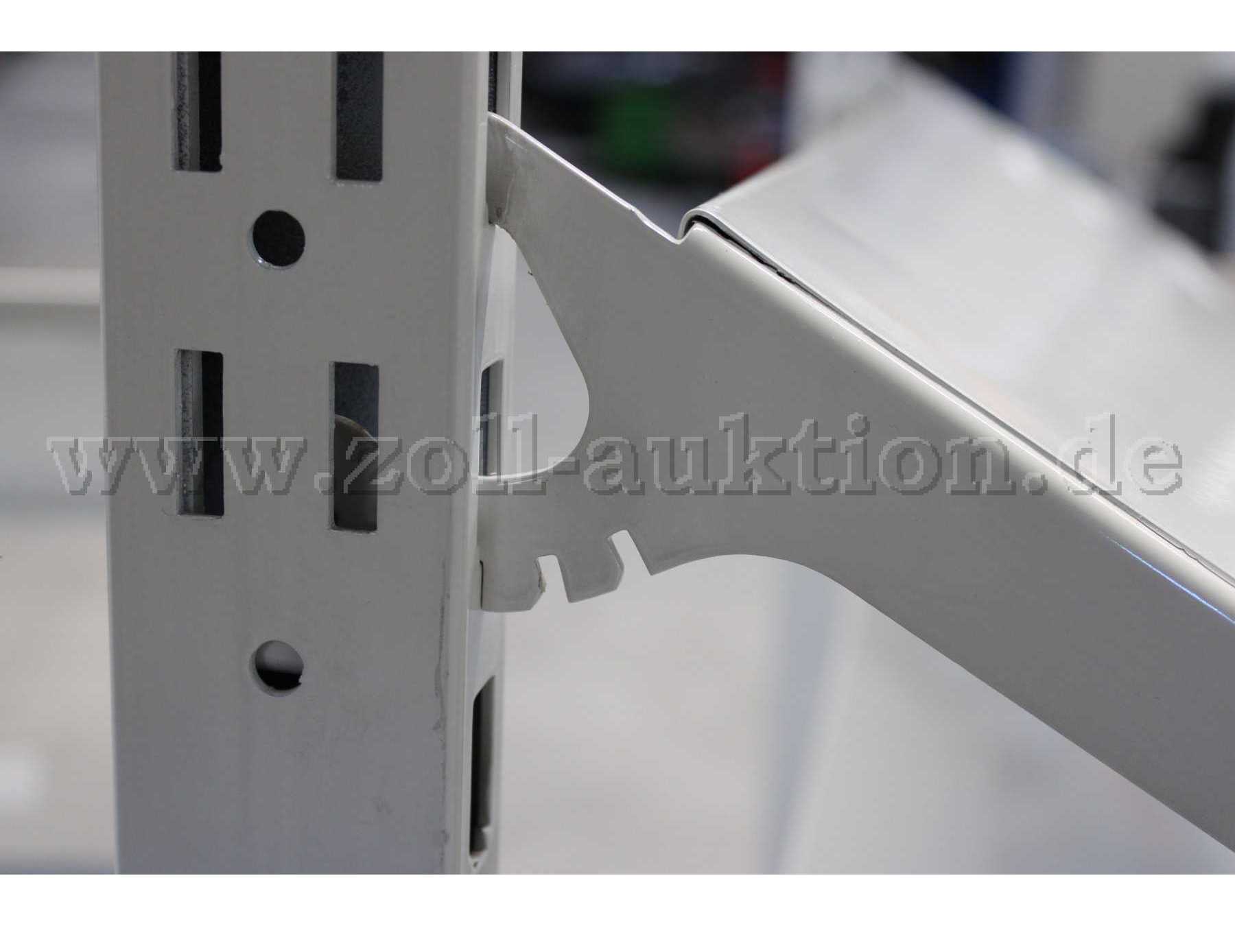 Detail Verstellung Ablagen