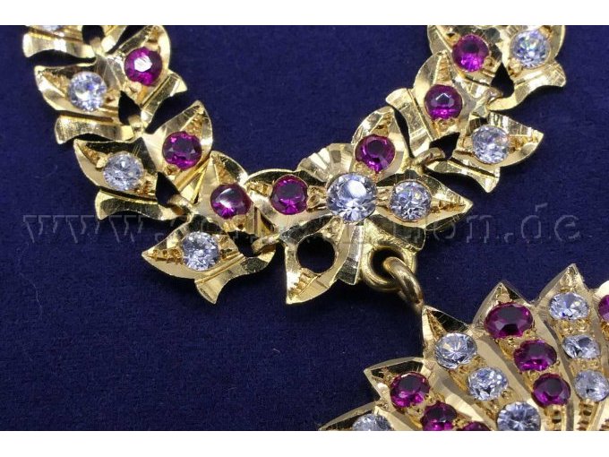 weitere Ansicht ,fehlender Zirkonia beim Collier in der "breiten Form"