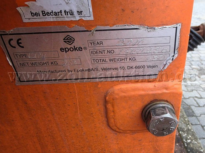 Nr.2 rechte Seite / Typenschild