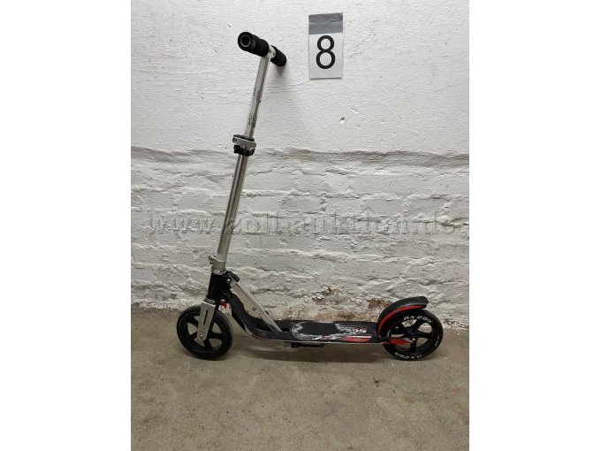 Roller Hundora Seitenansicht