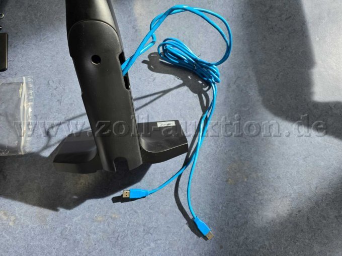 2 höhenverstellbare Wandarbeitsplätze – foto 3 – kavel bij Zoll-Auktion, Hamburg
