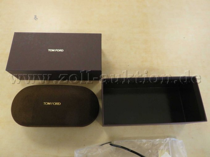 Umverpackung und Etui