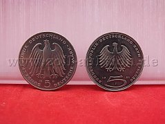 Gesamtansicht der Münzen von vorne