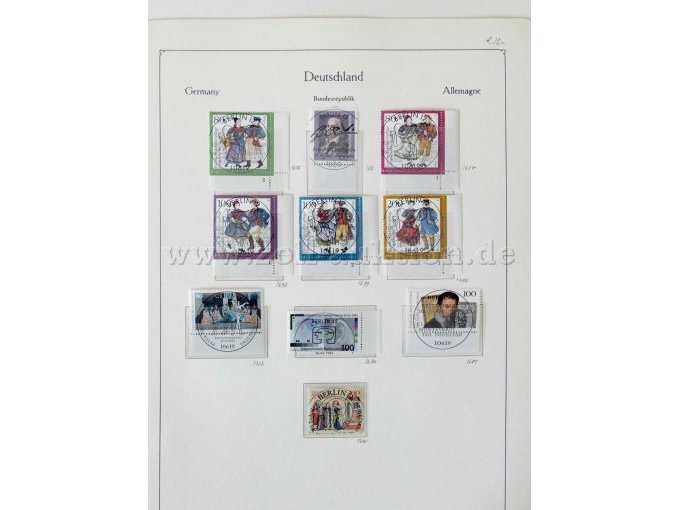 Teilansicht unterschiedliche Briefmarken BRD 1992 und 1993