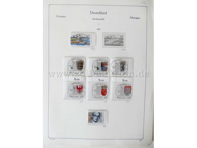 Teilansicht unterschiedliche Briefmarken BRD 1992 und 1993
