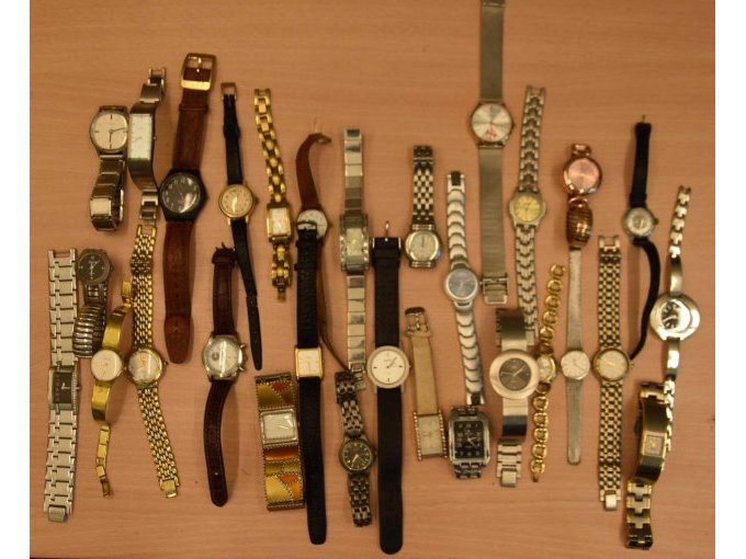 30 gebrauchte Uhren der Hersteller „Citizen“, „Fossil“ u.w – kavel bij Zoll-Auktion, Hamburg