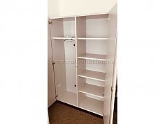 Aktenkleiderschrank offen