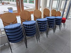 Gesamtansicht Stühle