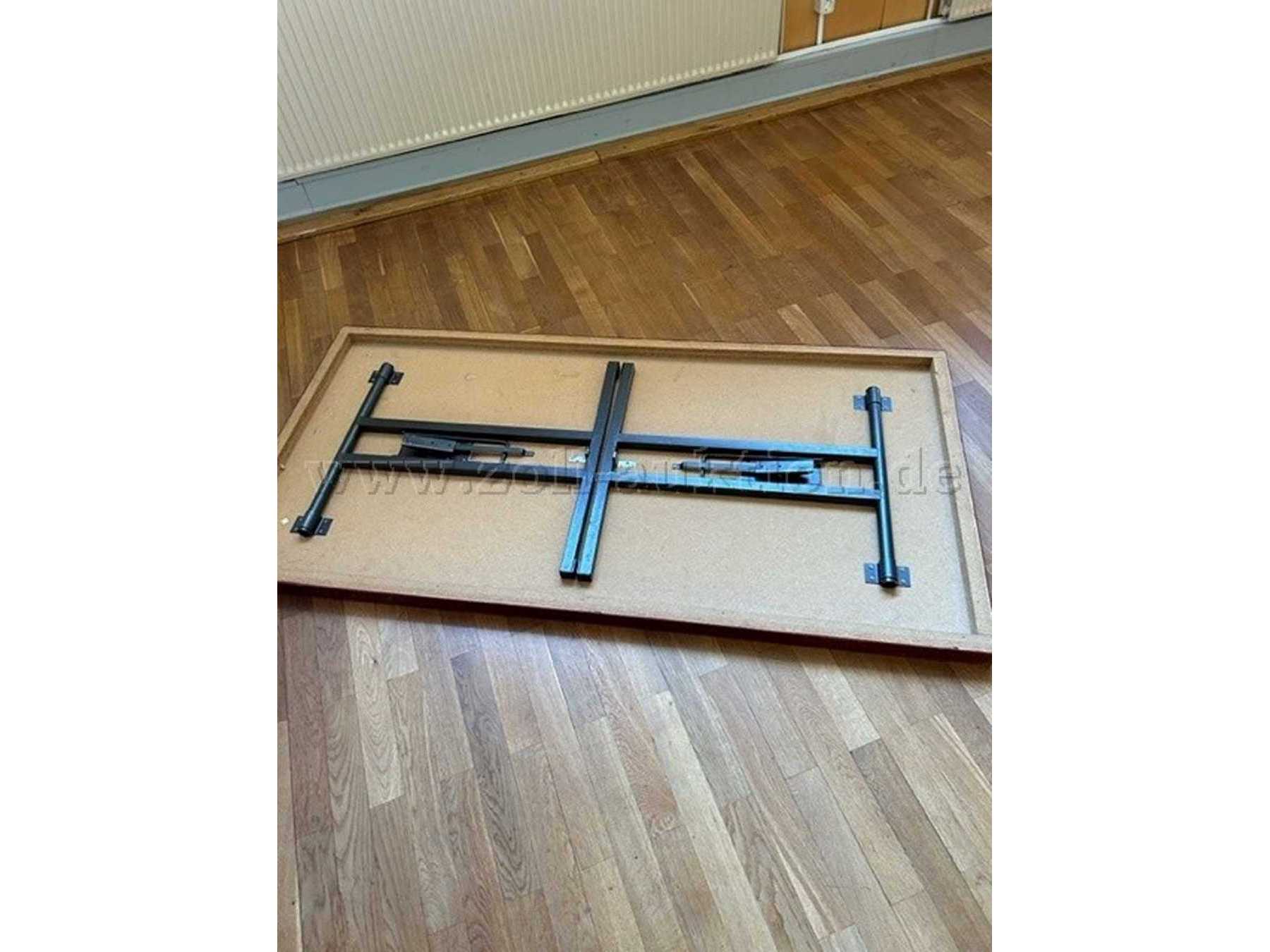 Tisch Dunkel Unterseite