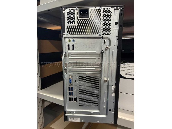 PC hinten inkl. Anschlüsse