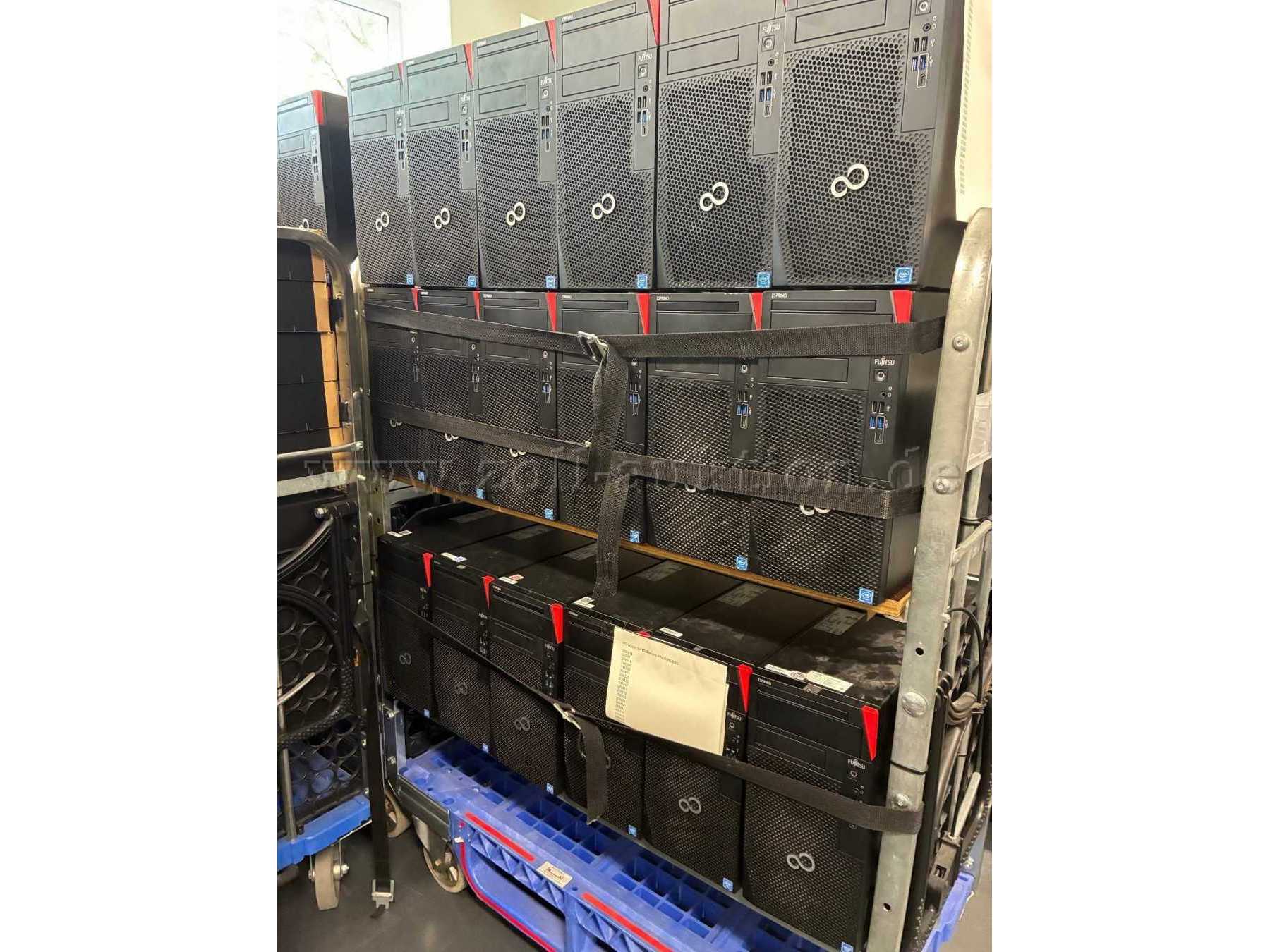 alle PCs auf einem Wagen (Wagen wird nicht versteigert)