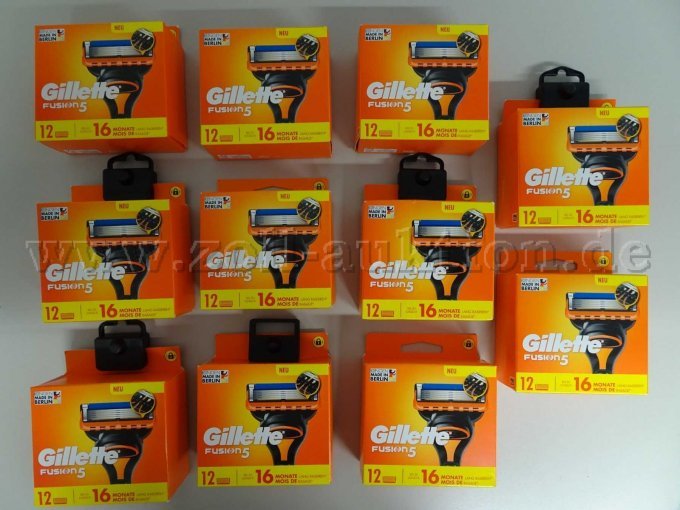 Detailansicht Gillette Fusion 5
11 Packungen mit jeweils 12 Klingen - Vorderseite