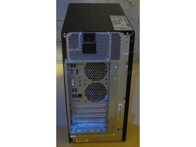 P957 hinten