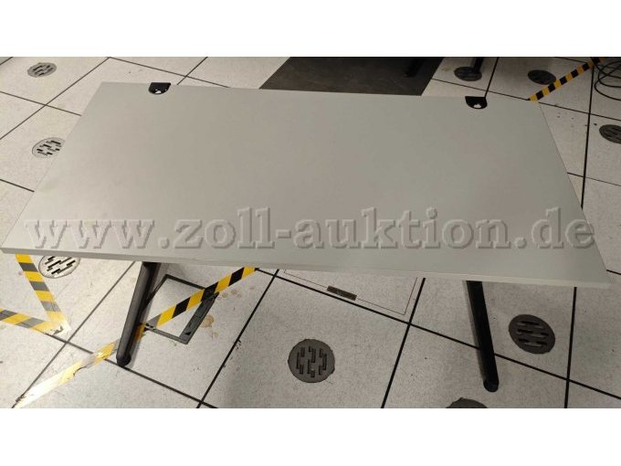 Ophelis Schreibtisch Frontansicht Ophelis Schreibtisch Frontansicht