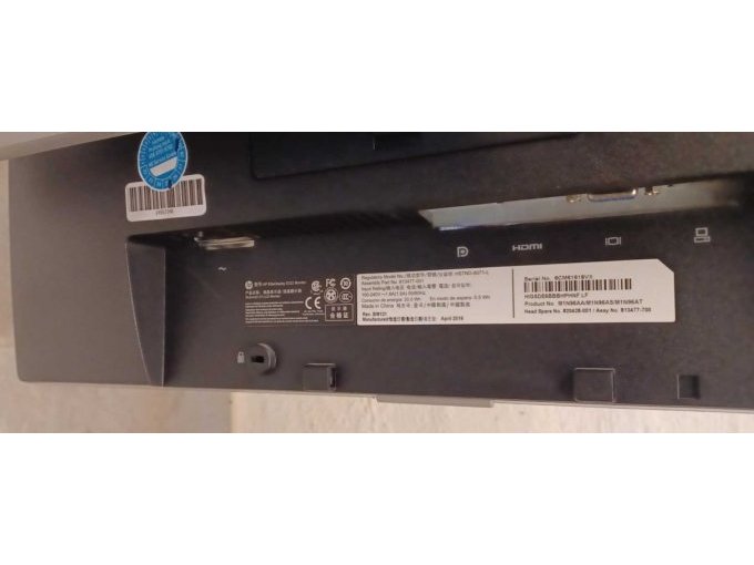 Untenansicht Monitor HP E222 LED 
Bild beispielhaft