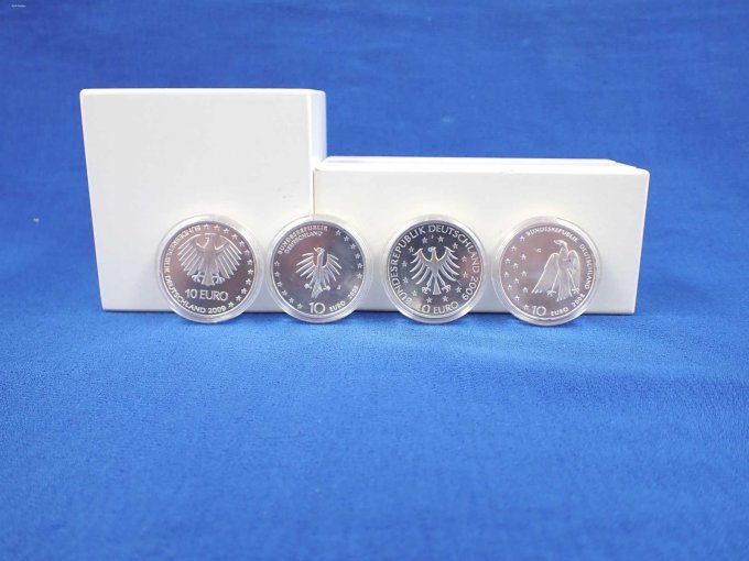 Charge 8: Nennwertseite der Münzen