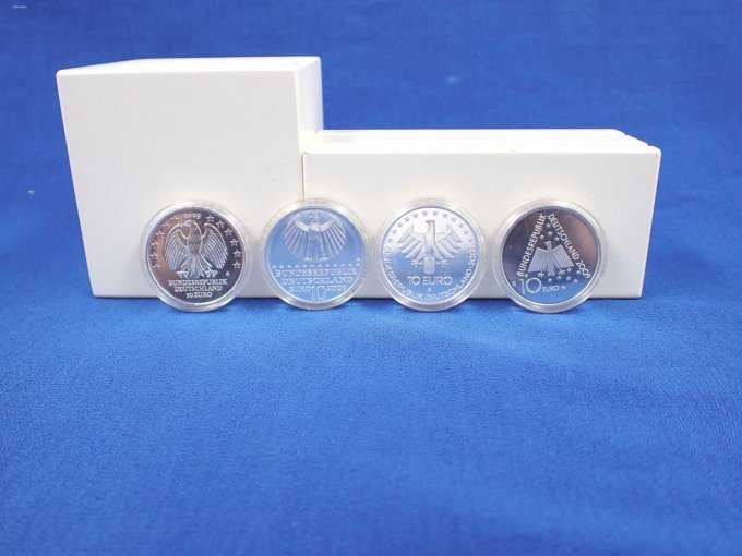 Charge 7: Nennwertseite der Münzen