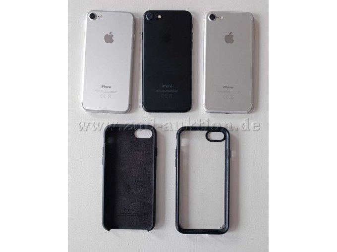Rückseite iPhones mit Hüllen