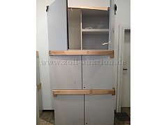 Schlößer demontiert, befinden sich im Innenraum der Aufsatzschränke.