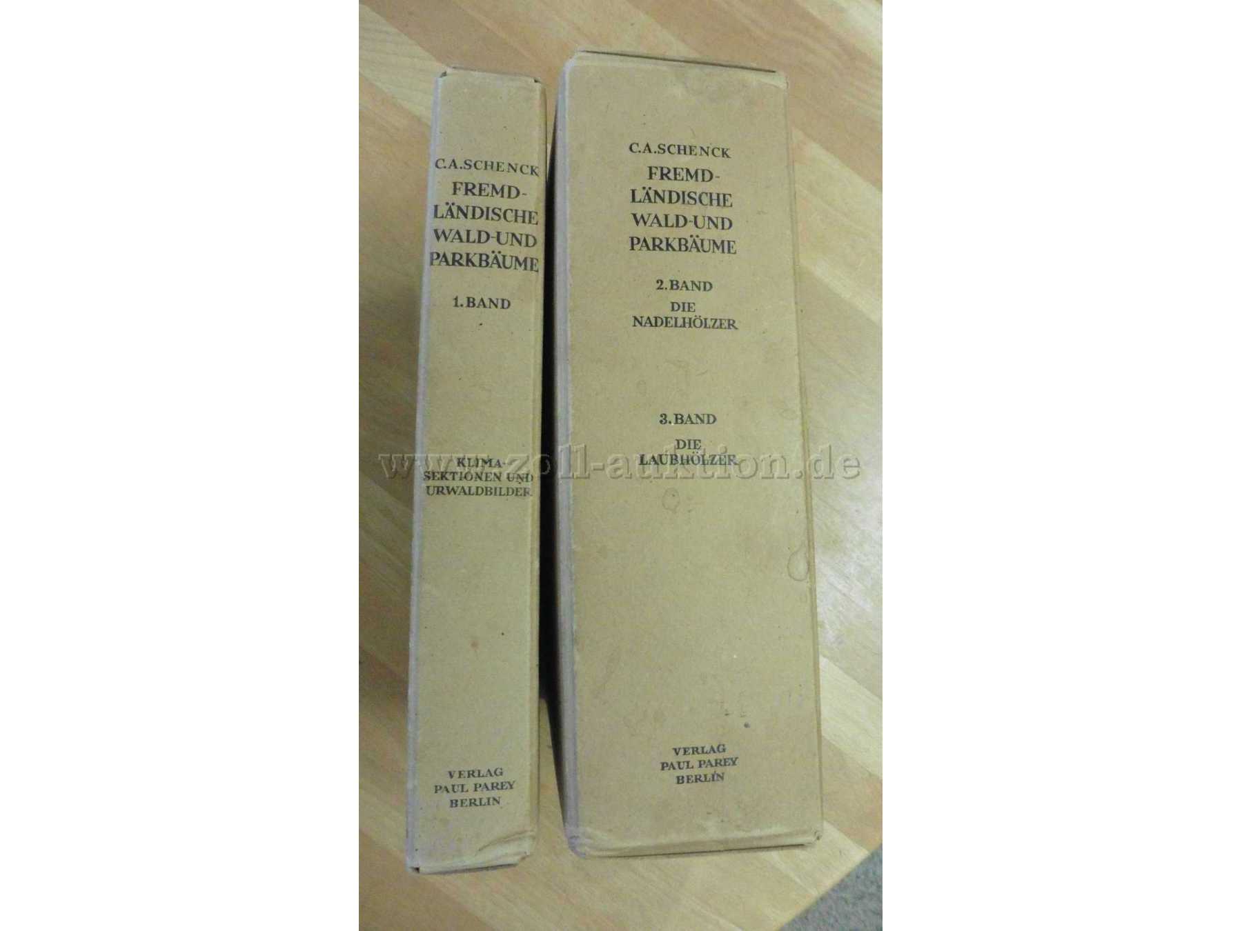 3 Bände im Kartonschober