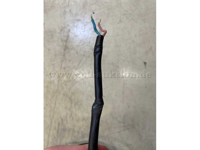 Kabelbruch bei demontiertem Kabel Lampe 3