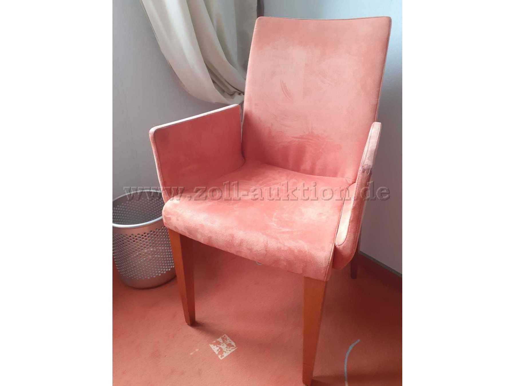 Traustuhl Terracotta Armlehnen