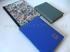 Außenansicht drei Briefmarkenalben