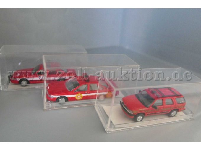 Chevrolet Blazer, Chevrolet Captrice und Ford Crown
Victoria Houston Gesamtansicht im Schaukasten