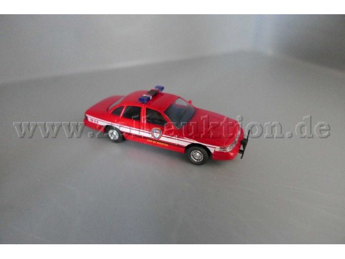 Ford Crown
Victoria Ansicht von der Seite